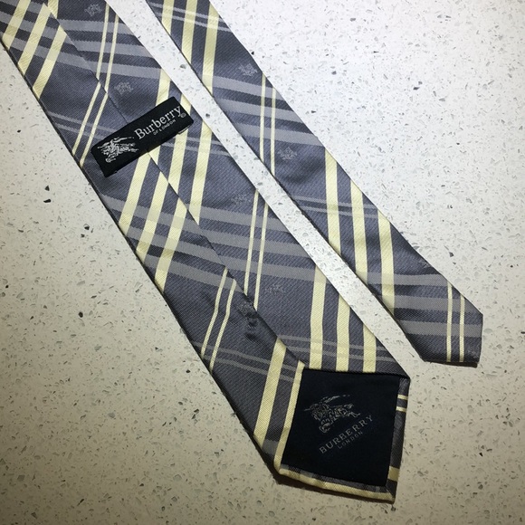 Burberry tie silk plaid grey yellow white tye